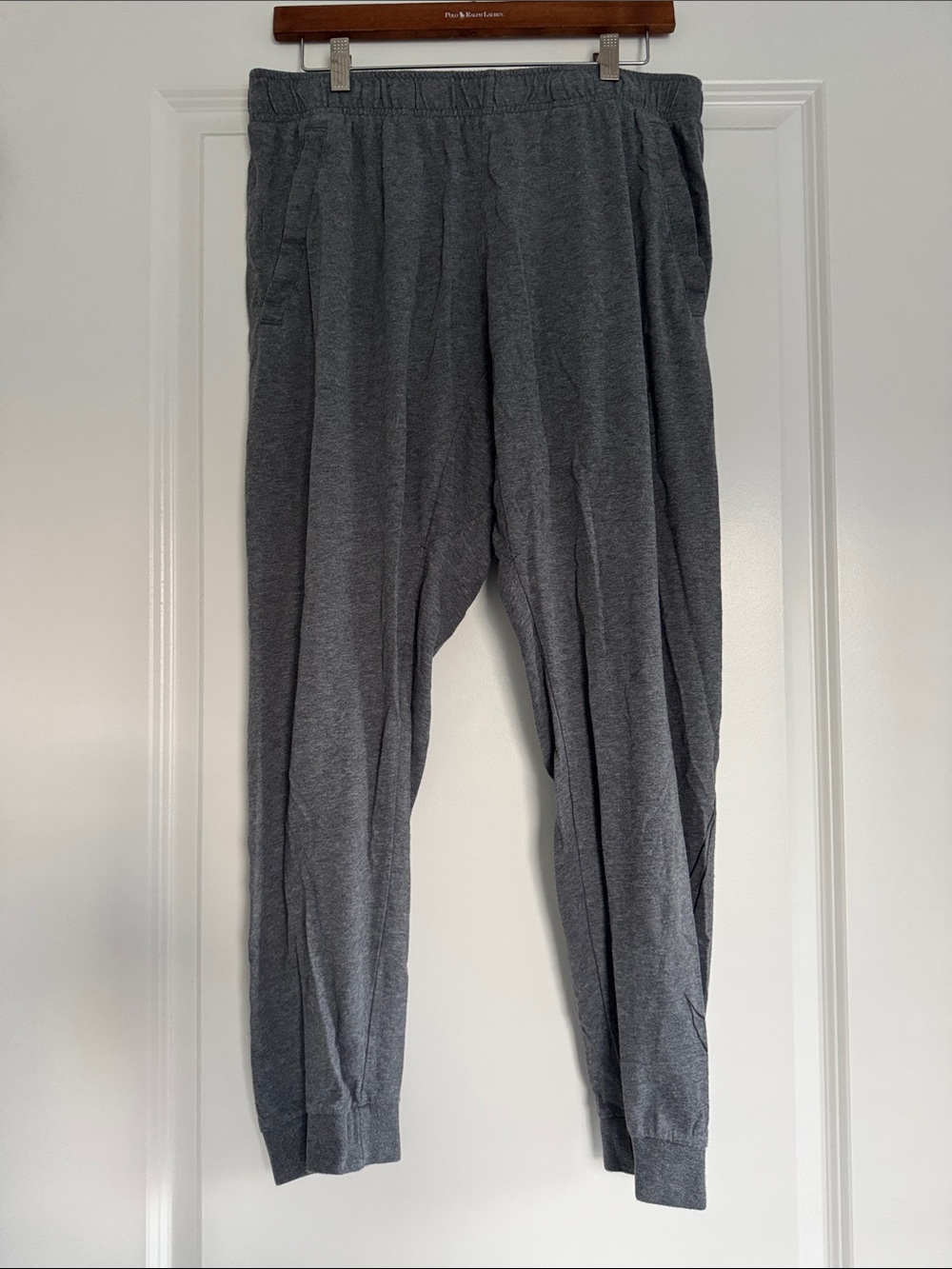 NWOT Men’s Nike Dri-Fit Grey Sweatpants L